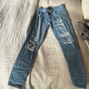 America Eagle ripped jeans
